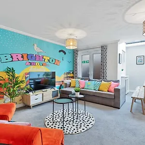 Brightons Best Big House 2 - By My Getaways Holiday home